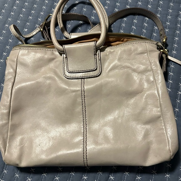 Nwot Sheila Medium Satchel. Light grey polished leather. Perfect condition. - Picture 4 of 7